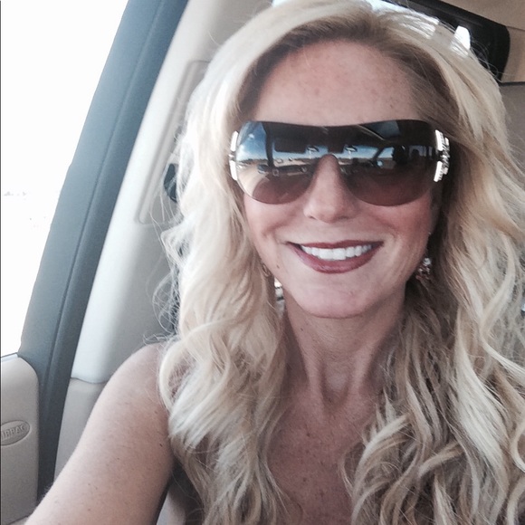 Meet your Posher, Sharyn - Picture 4 of 7